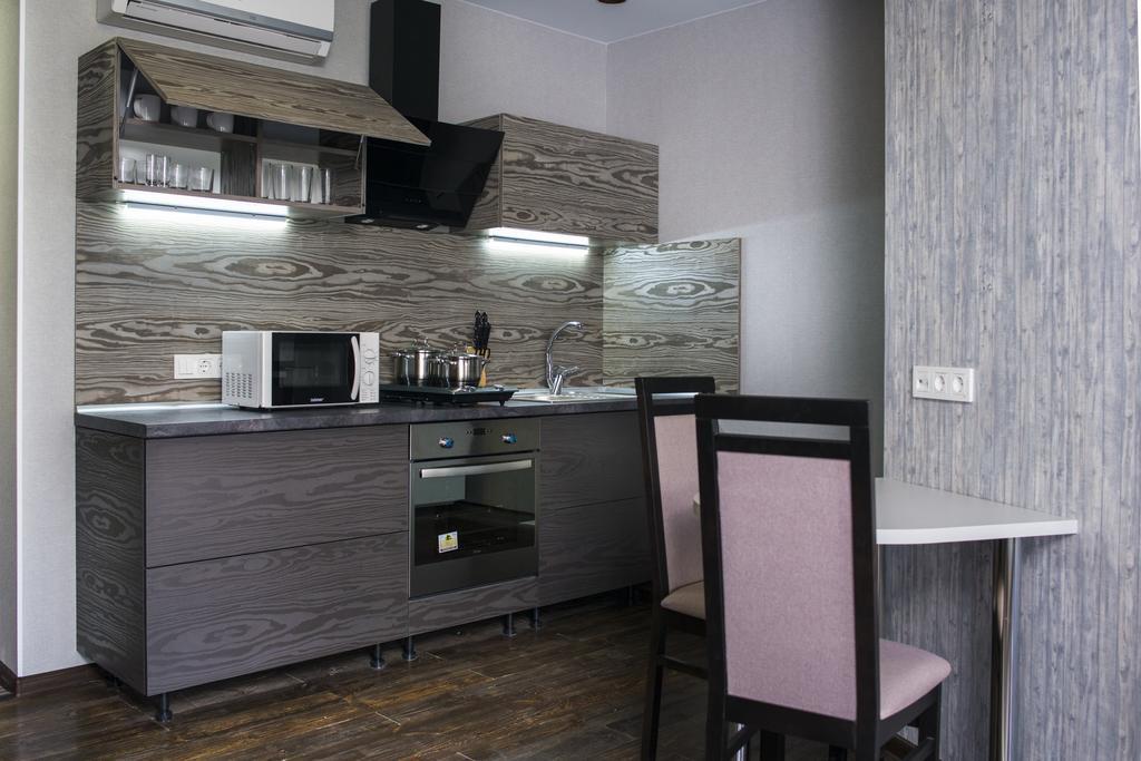 Apart Hotel Kvartira 1 Odessa Kamer foto