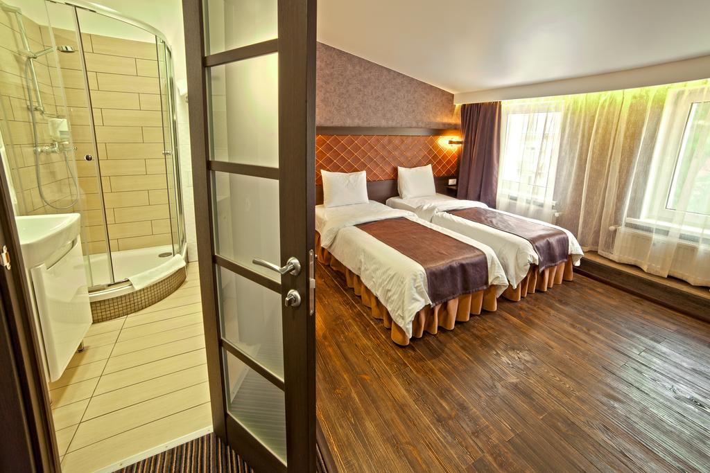Apart Hotel Kvartira 1 Odessa Buitenkant foto